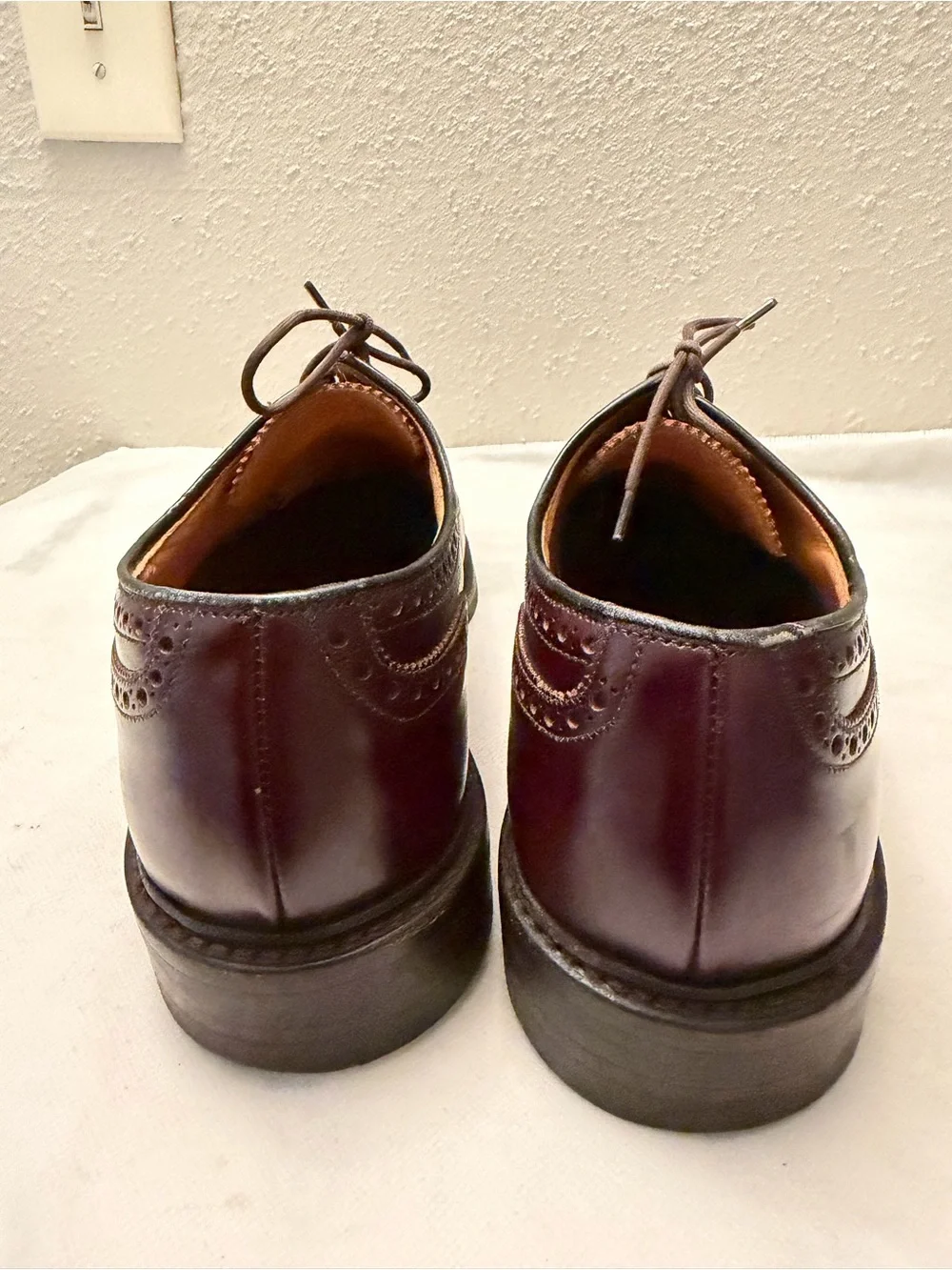 Classic Burgundy Leather Wingtip Oxfords, pre-owned, gently used